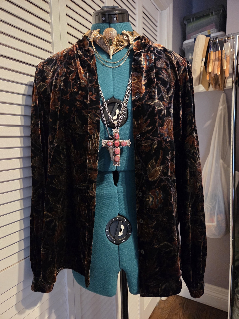 Vintage-Inspired Floral Velvet Jacket - Black/Brown By PAIGE